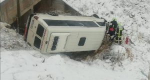 KARLA GELEN KAZA 2 YARALI