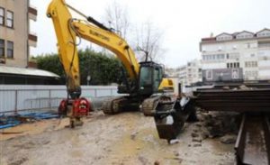 ALANYA BELEDİYESİ YAĞMUR ÇAMUR DEMEDEN PROJELERİNİ SÜRDÜRÜYOR