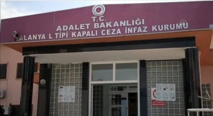 52 KİŞİ TUTUKLANDI