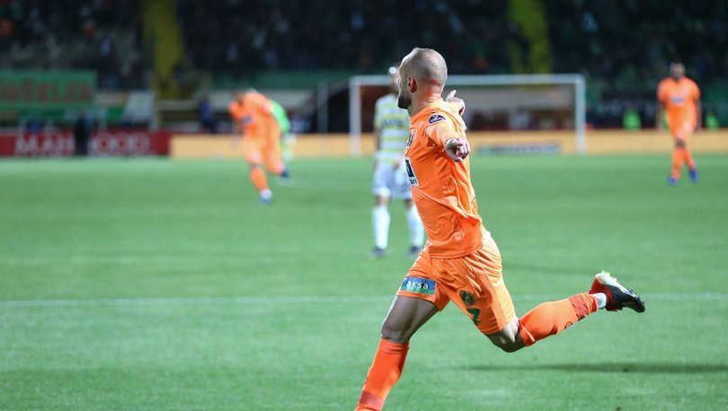 FENERBAHÇE EFECAN KARACA TRANSFERİNDEN VAZGEÇTİ