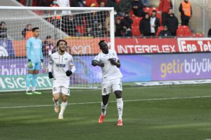 ALANYASPOR’DAN AVRUPA BİLETİ İÇİN KRİTİK GALİBİYET