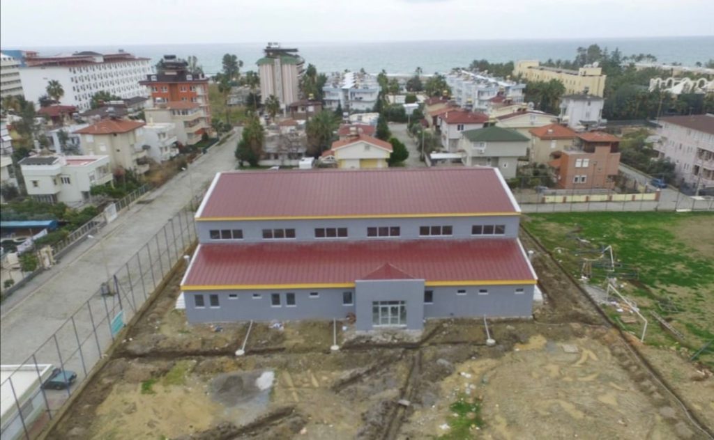 KONAKLI, KAPALI SPOR SALONUNA KAVUŞUYOR