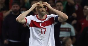 BURAK YILMAZ MİLLİ TAKIMI BIRAKTI