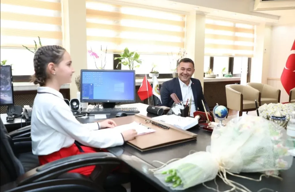 KOLTUĞUN SAHİBİ DALYA