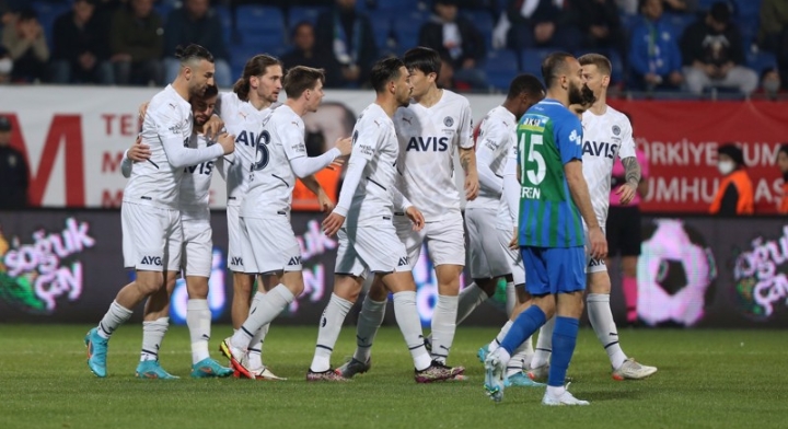 FENERBAHÇE’DEN RİZESPOR’A YARIM DÜZİNE GOL