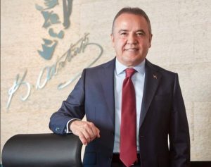 DUYMAYAN, GÖRMEYEN BAŞKAN BÖCEK DUYDU