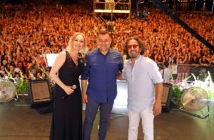 FESTİVALE FETTAH CAN DAMGASI