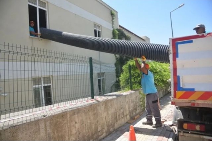 BAŞKAN YÜCEL, ÖĞRENCİLERİN EN İYİ, EN SAĞLIKLI ORTAMDA EĞİTİM ÖĞRETİM GÖRMELERİ İÇİN OKUL MESAİSİNE BAŞLADI