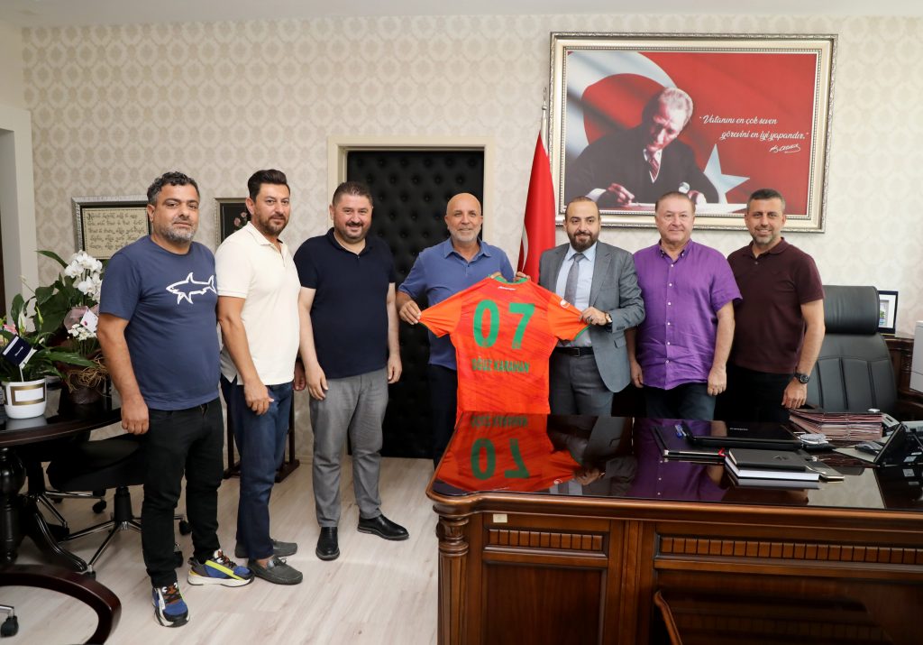 ALANYASPOR’DAN BAŞHEKİM KARAHAN’A ZİYARET