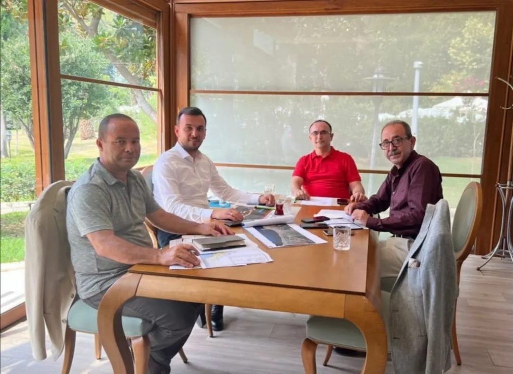 BAŞKAN TOKLU’DA DUR DURAK YOK  ” ANTALYA’DA YOĞUN ALANYA MESAİSİ”