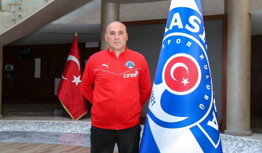 KASIMPAŞA SAMİ UĞURLU İLE YOLLARINI AYIRDI