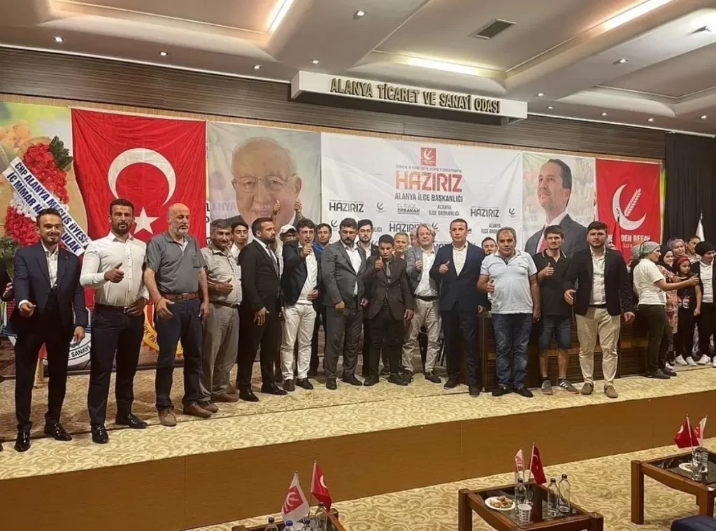 ÇAPUN BAŞKAN MUHTEŞEM KONGRE İLE GÜVEN TAZELEDİ