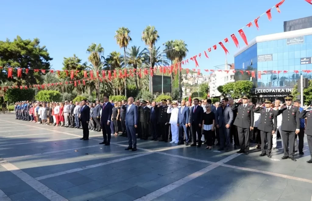 ALANYA’DA 30 AĞUSTOS ZAFER BAYRAMI COŞKUYLA KUTLANDI