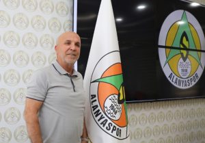 BAŞKAN ÇAVUŞOĞLU SORULARI YANITLADI