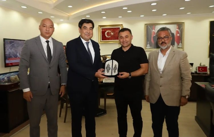 KIRGIZİSTAN BAŞKONSOLOSU KOSHONOV’DAN BAŞKAN YÜCEL’E ZİYARET