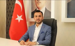 BAŞKAN TOKLU:   “BÜYÜK TAARRUZ BUNDAN SONRA DA KARŞILAŞACAĞIMIZ BADİRELER AŞMAMIZDA EN BÜYÜK GÜVENCEMİZ”