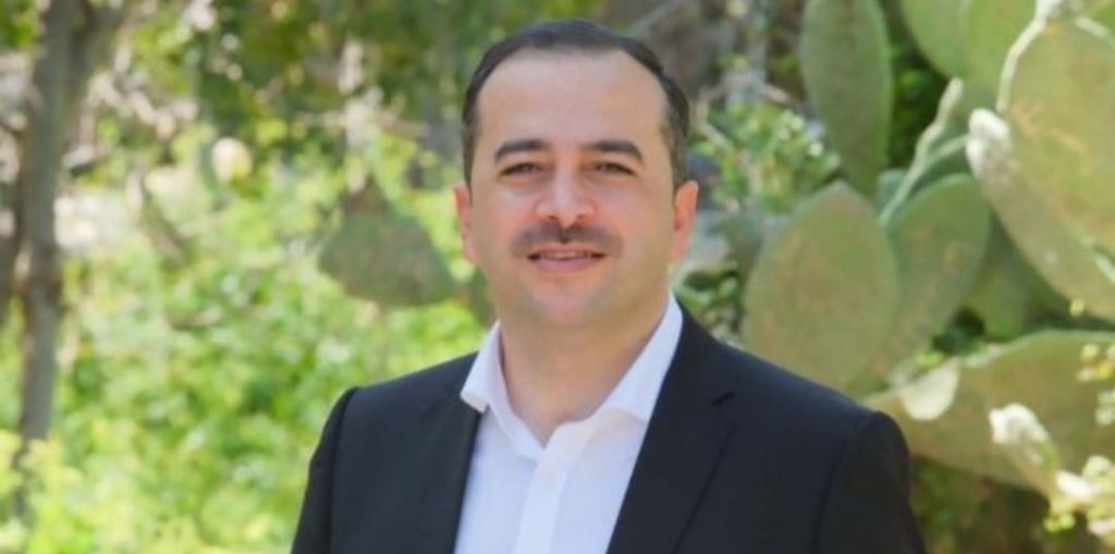 BAŞKAN ADAYI TOKSÖZ, ÇÖZÜM ODAKLI PROJELERİYLE GÜNDEM OLUŞTURMAYA DEVAMI EDİYOR