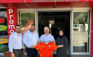 BİLAL GÖMEÇ AYRIM YAPMIYOR, DESTEK BÜYÜYOR