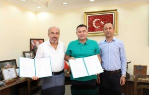 İMZALAR ATILDI, BAŞKAN YÜCEL ALANYA’YA YENİ BİR SAĞLIK MERKEZİ KAZANDIRIYOR