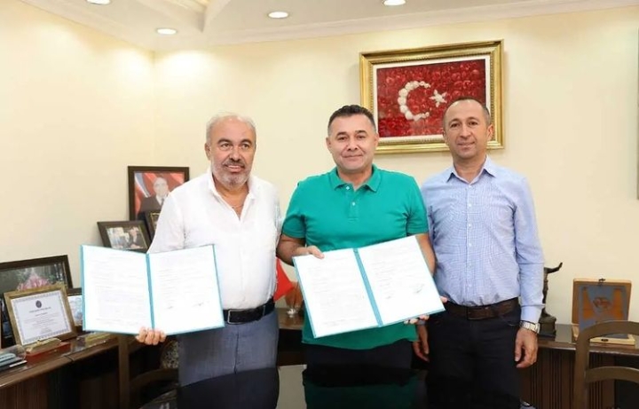 İMZALAR ATILDI, BAŞKAN YÜCEL ALANYA’YA YENİ BİR SAĞLIK MERKEZİ KAZANDIRIYOR