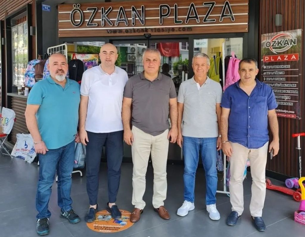 HER SEKTÖR İÇİN PROJELERİYLE UMUT OLAN ERAY ERDEM, KIRTASİYE SEKTÖRÜYLE BİR ARAYA GELDİ