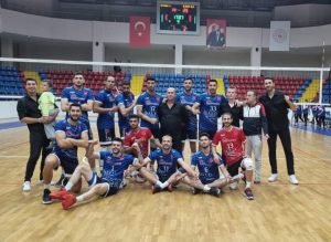 ALANYA BELEDİYESPOR 2’DE 2 YAPARAK LİDERLİK KOLTUĞUNA OTURDU