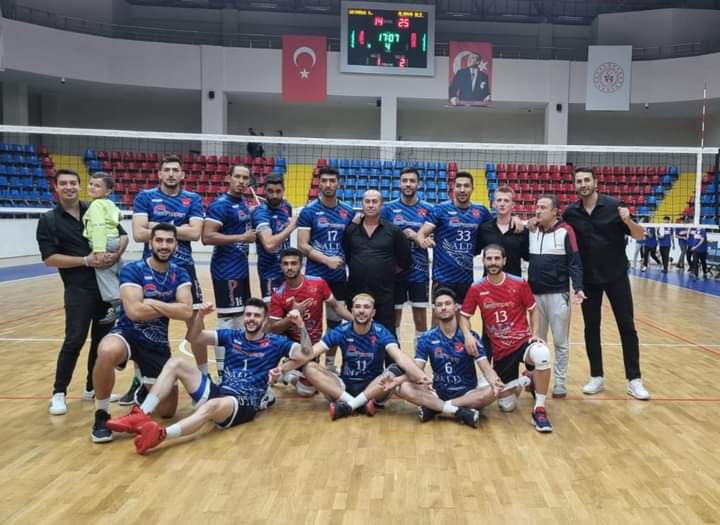 ALANYA BELEDİYESPOR 2’DE 2 YAPARAK LİDERLİK KOLTUĞUNA OTURDU