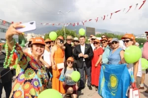 ALANYA TROPİKAL MEYVE FESTİVALİ KAPILARINI AÇTI