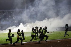 ENDONEZYA’DA FUTBOL FACİASI