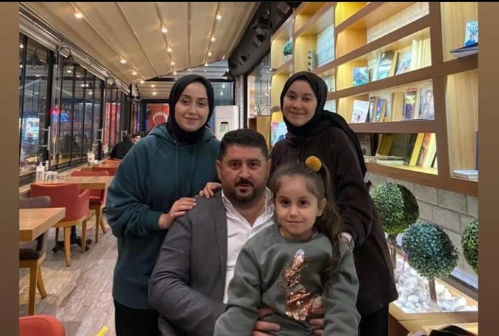 3 KIZ ÇOCUĞU BABASI GÖMEÇ’TEN KIZ ÇOCUKLARI GÜNÜNDE ANLAMLI MESAJ