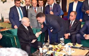 TÜRKMENBEYİ BAHÇELİ, BAŞKAN YÜCEL’DEN VAZGEÇMİYOR