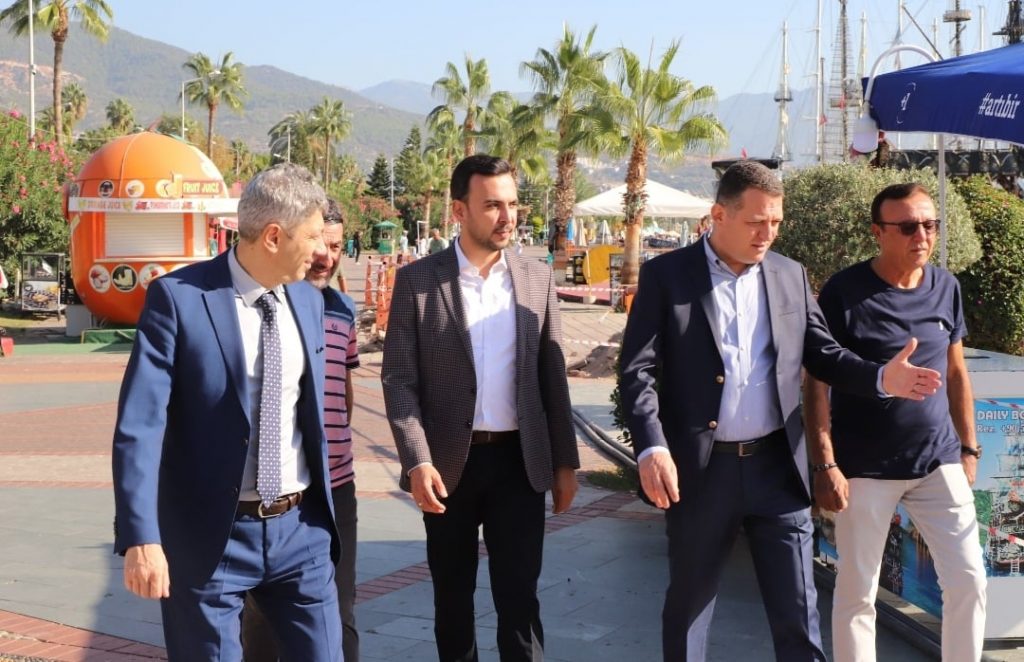 ALANYA İSKELESİ SORUNUNUN ÇÖZÜMÜNDE BAŞKAN TOKLU FARKI