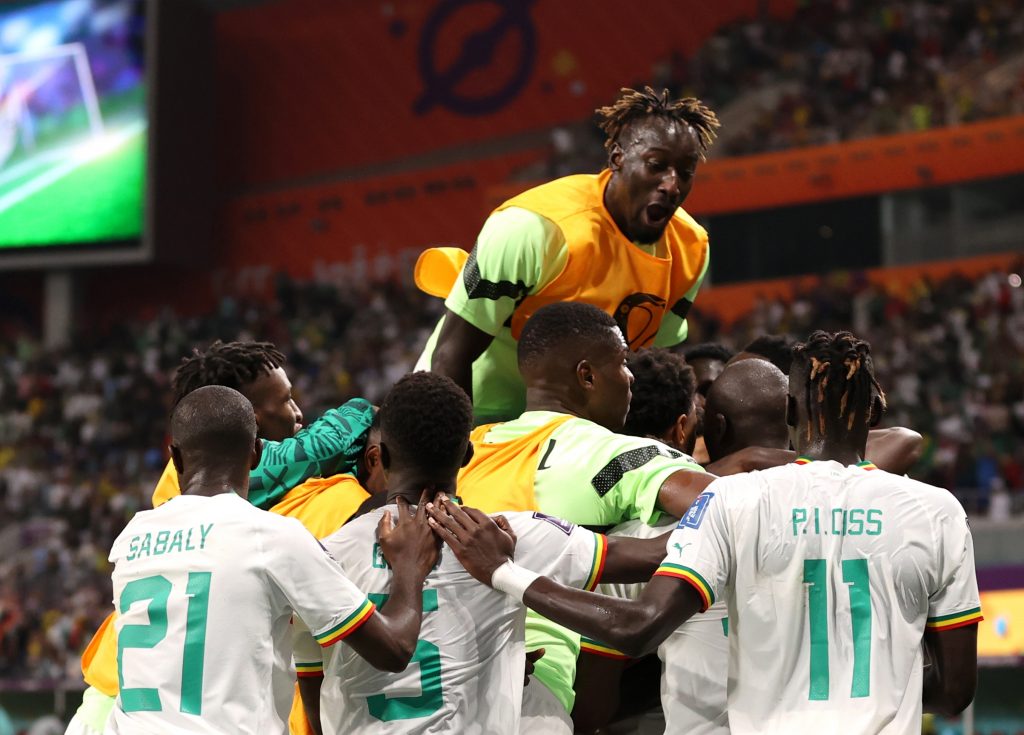 DİEDHİOU SON 16 TURUNDA, VALENCİA ELENDİ