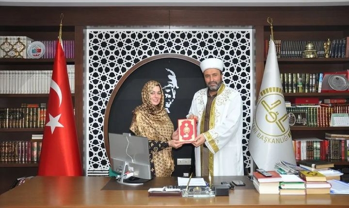 ÇOCUKLARINDAN ETKİLENEN BELÇİKALI JELLE, DÜNYA OLDU