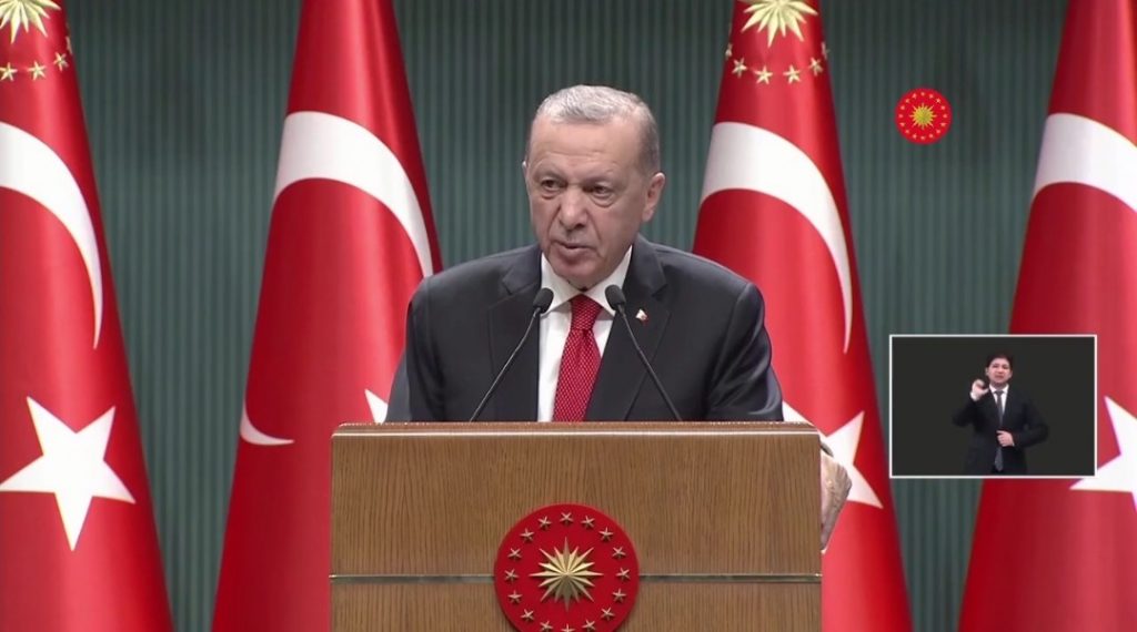 BAŞKAN ERDOĞAN KADRO KONUSUNDA NOKTAYI KOYDU