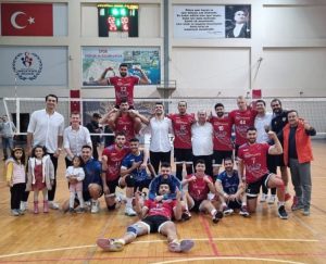 ALANYA BELEDİYESPOR SET VERMEDEN KAZANDI