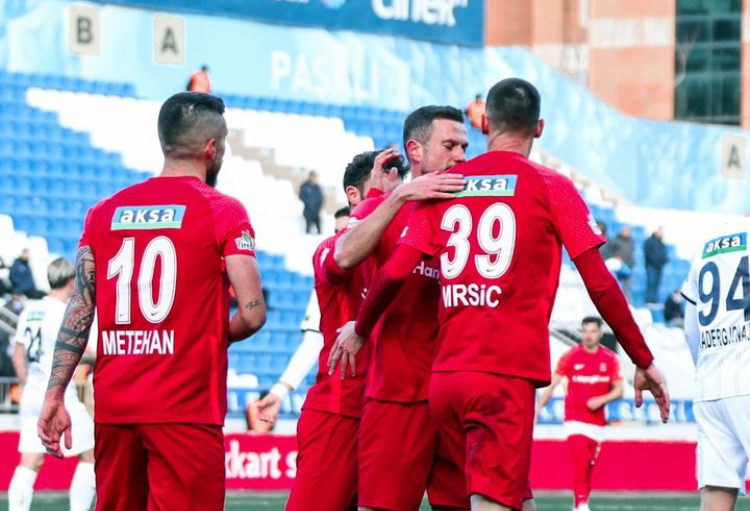 ÜMRANİYESPOR SON 16 TURUNDA