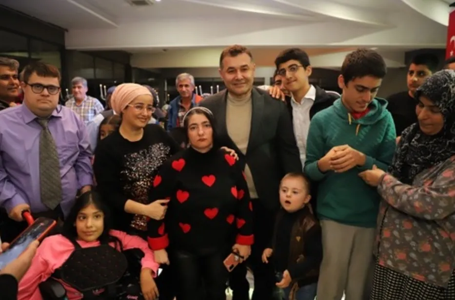 SEVGİNİN EN SAF VE EN BÜYÜĞÜ BAŞKAN YÜCEL’E