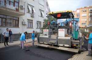 ASFALT YENİLEME ÇALIŞMALARI KADIPAŞA MAHALLESİ’NDE DEVAM EDİYOR