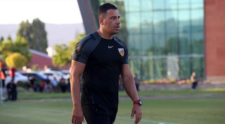 ÇAĞDAŞ ATAN 3 YILLIK SÖZLEŞMEYE İMZAYI ATIYOR