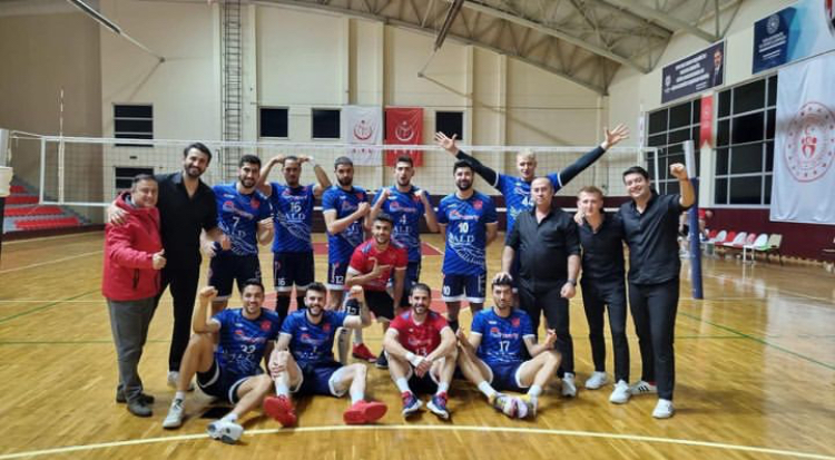 ALANYA’NIN EFELERİ TİE-BREAK SETİNDE HATA YAPMADI