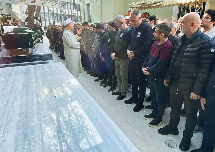 ALANYASPOR TANER SAVUT’U SON YOLCULUĞUNA UĞURLADI