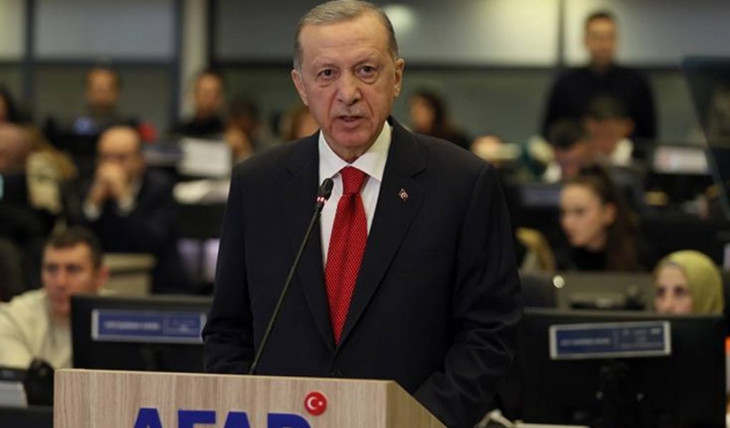 BAŞKAN ERDOĞAN:”ÇİRKEFLİK YAPANLARI ŞİMDİLİK BİZ DE NOT EDİYORUZ”