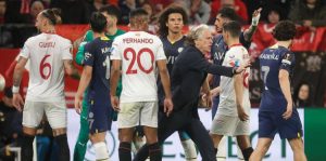 FENERBAHÇE TURU ZORA SOKTU