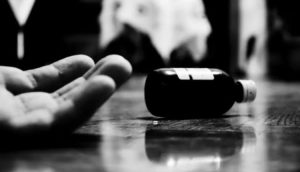 BUNALIMA GİREN GENÇ KADIN CANINA KIYMAK İSTEDİ