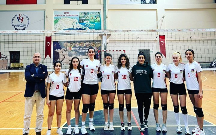 TED’İN KIZLARI TURNUVAYA GÜZEL BAŞLADI