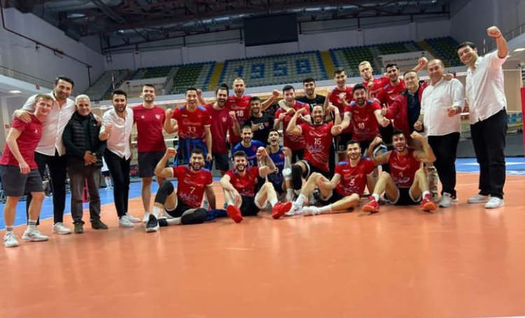 ALANYA’NIN EFELERİ NAMAĞLUP LİDER OLARAK FİNALE YÜKSELDİ