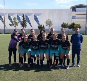 ALANYA’NIN KIZLARINDAN 8 GOLLÜ BAŞLANGIÇ