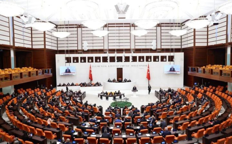 KAMUYA OLAN BORÇLARIN YAPILANDIRILMASI KABUL EDİLDİ