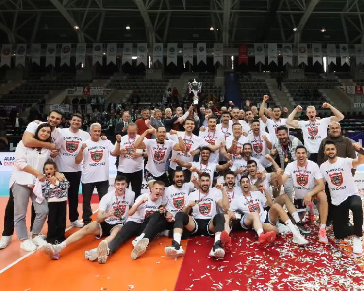 ŞAMPİYONLUK KUPASI ALANYA BELEDİYESPOR’UN